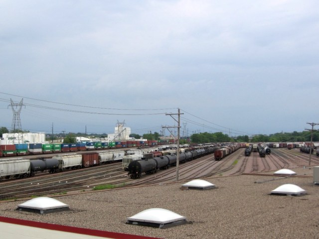 building--tracks_876866344_o